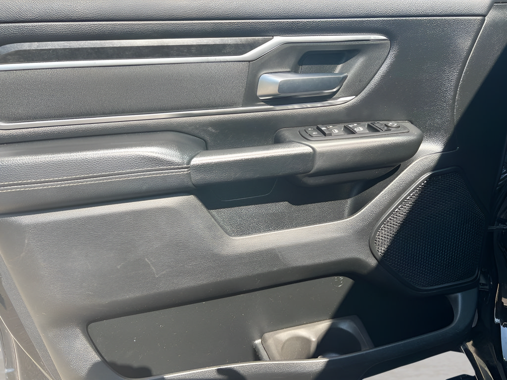 Used 2019 RAM 1500 Big Horn AWD/4WD image 13