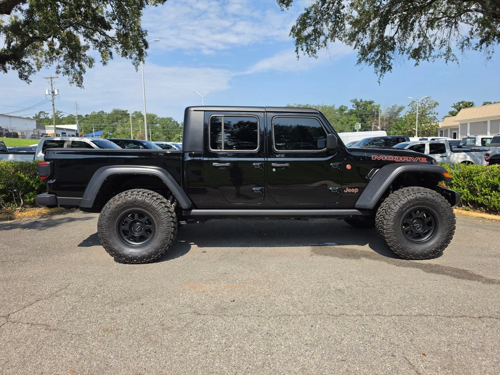 Used 2024 Jeep Gladiator Mojave AWD/4WD image 4