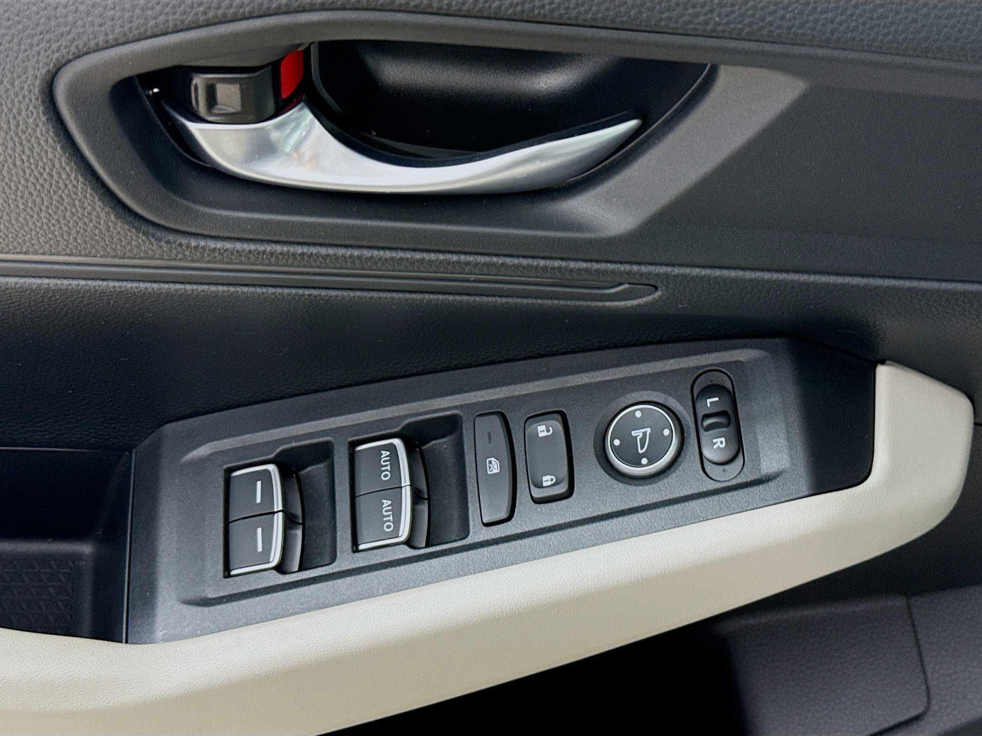 Certified 2025 Honda Accord LX image 19