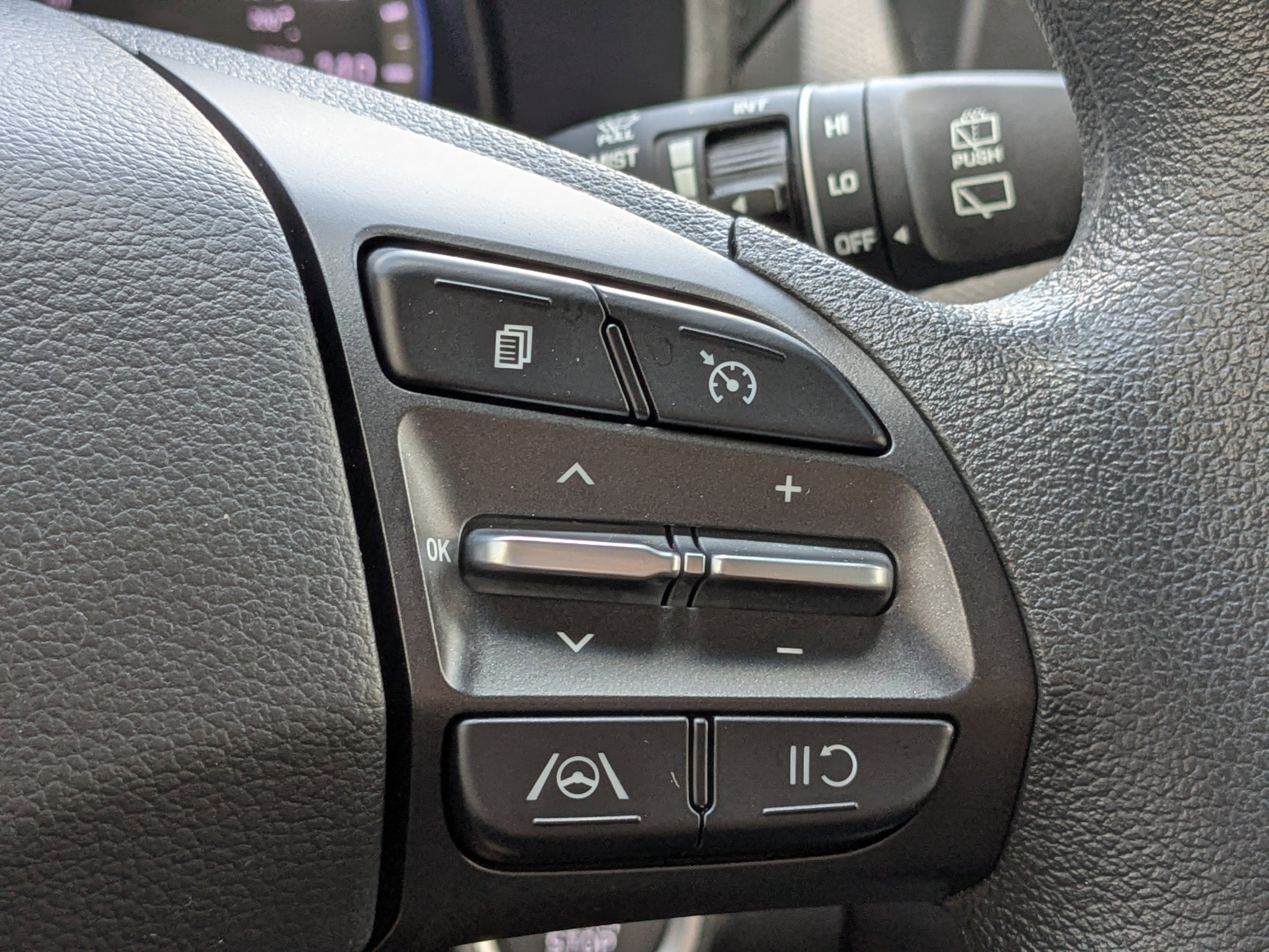 Used 2023 Hyundai Kona SEL image 31