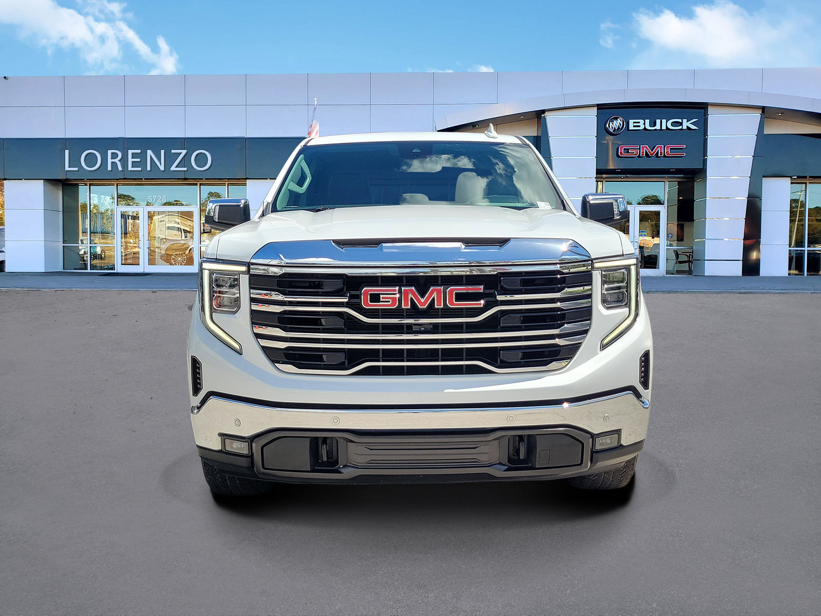 Used 2024 GMC Sierra 1500 SLT w/ SLT Premium Plus Package AWD/4WD image 2