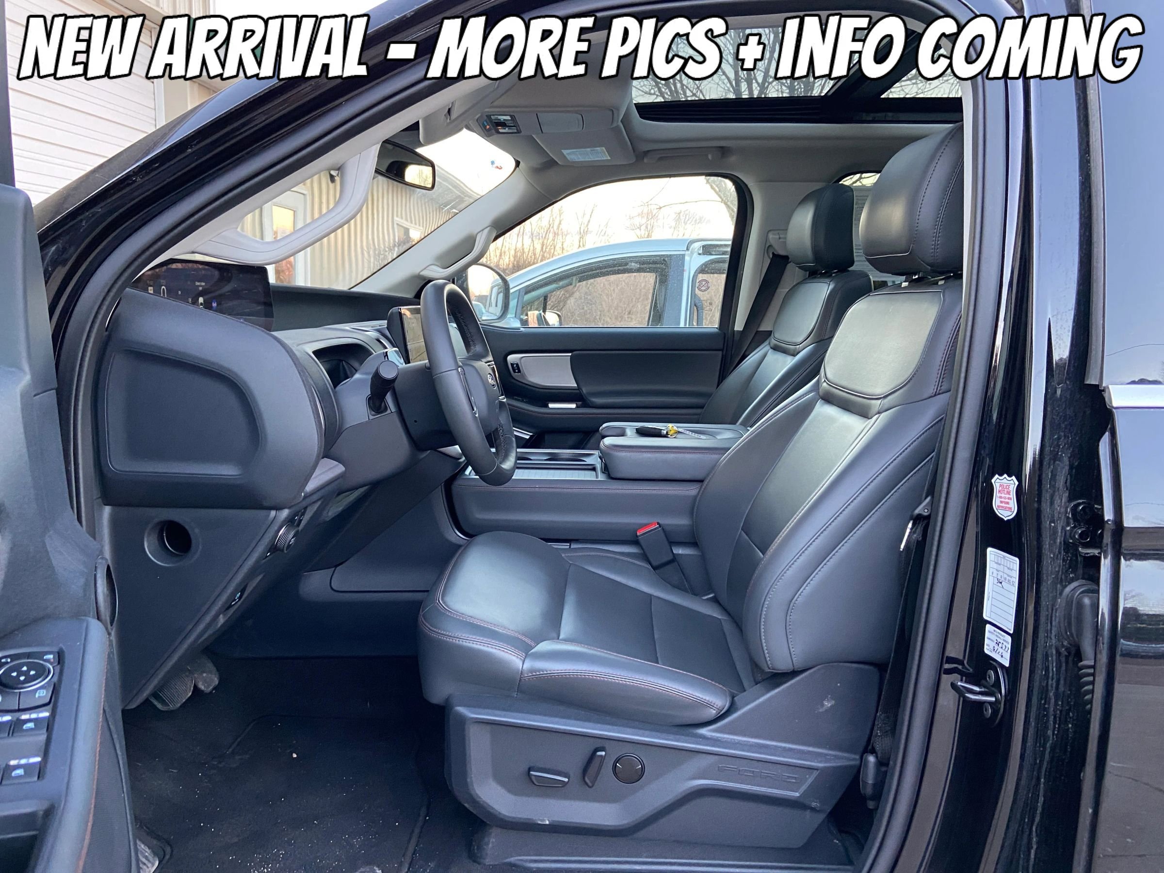 Used 2025 Ford Expedition Max Active image 3