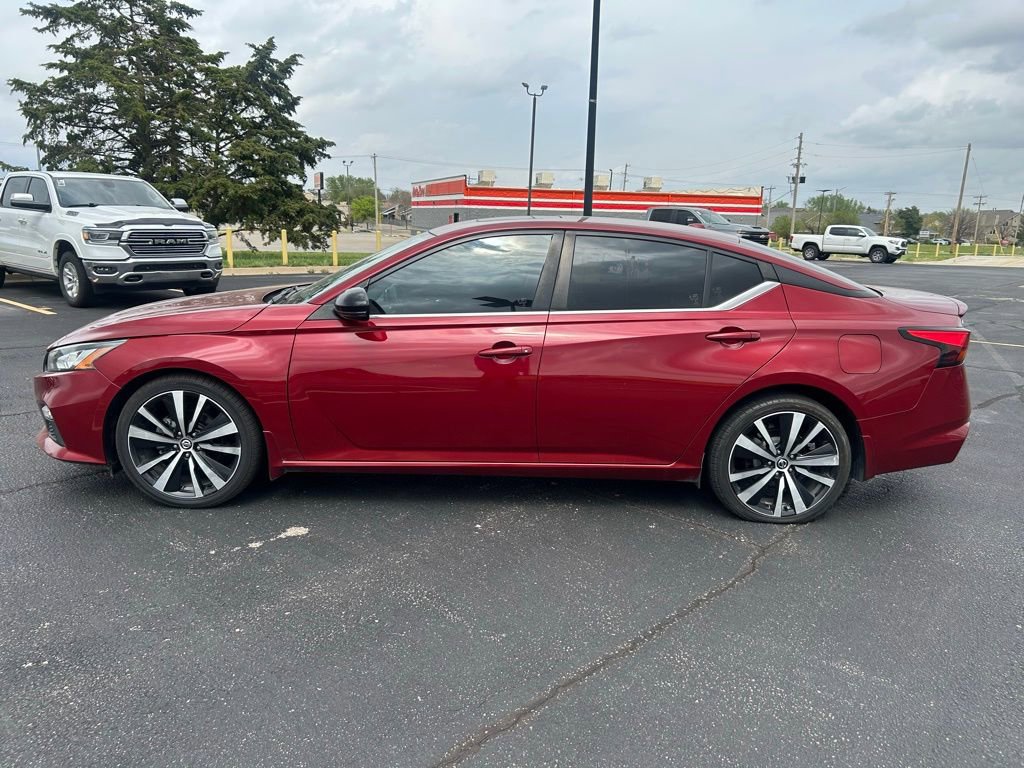 Used 2021 Nissan Altima 2.5 SR w/ SR Premium Package image 5