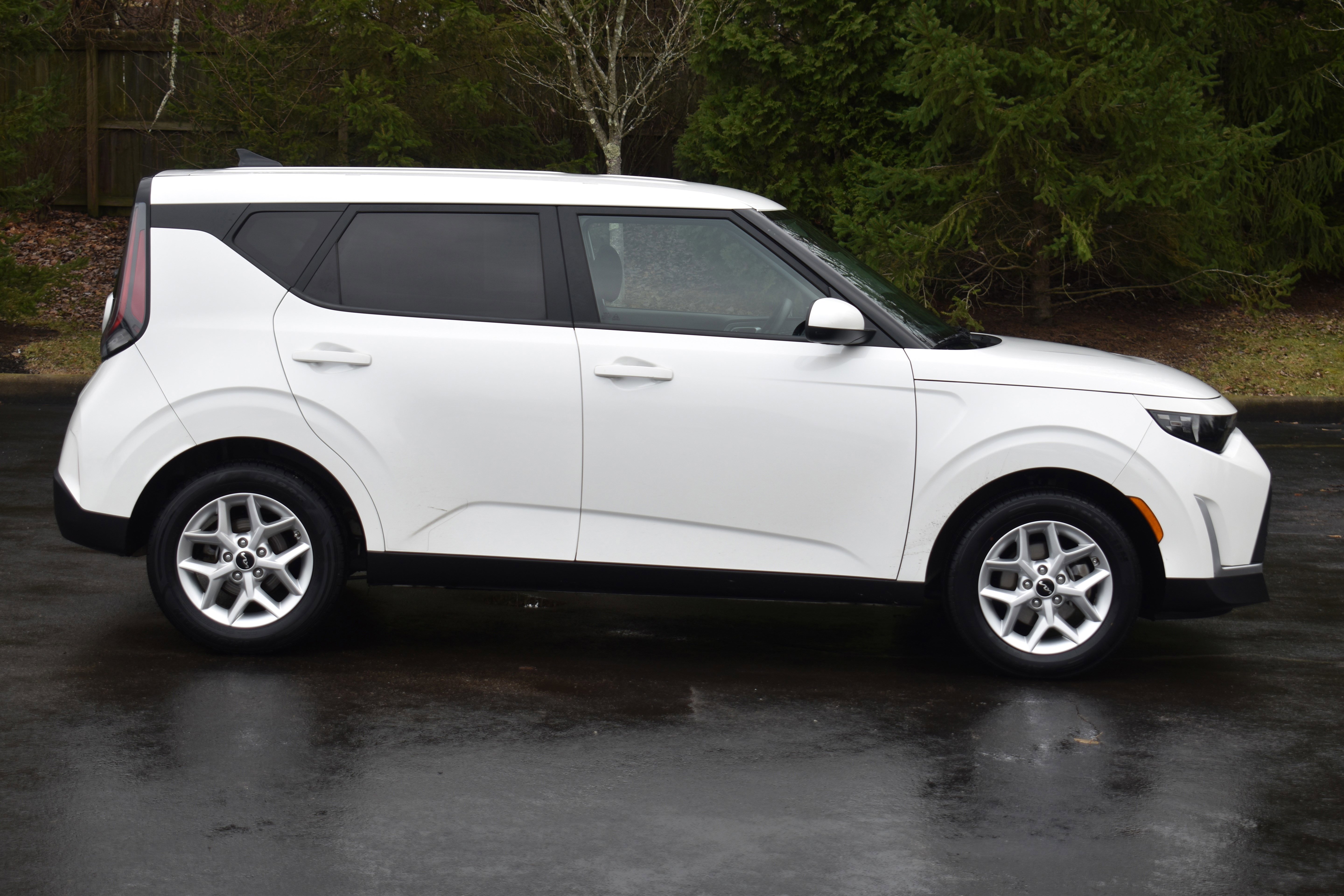 Used 2024 Kia Soul LX w/ Option Group 015 image 31