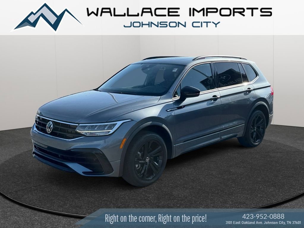 Certified 2023 Volkswagen Tiguan SE R-Line image 2