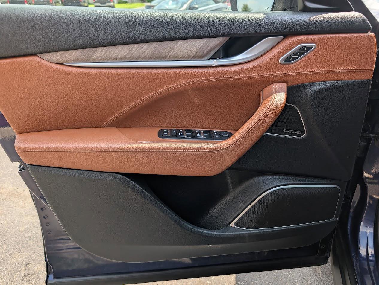 Used 2019 Maserati Levante image 39