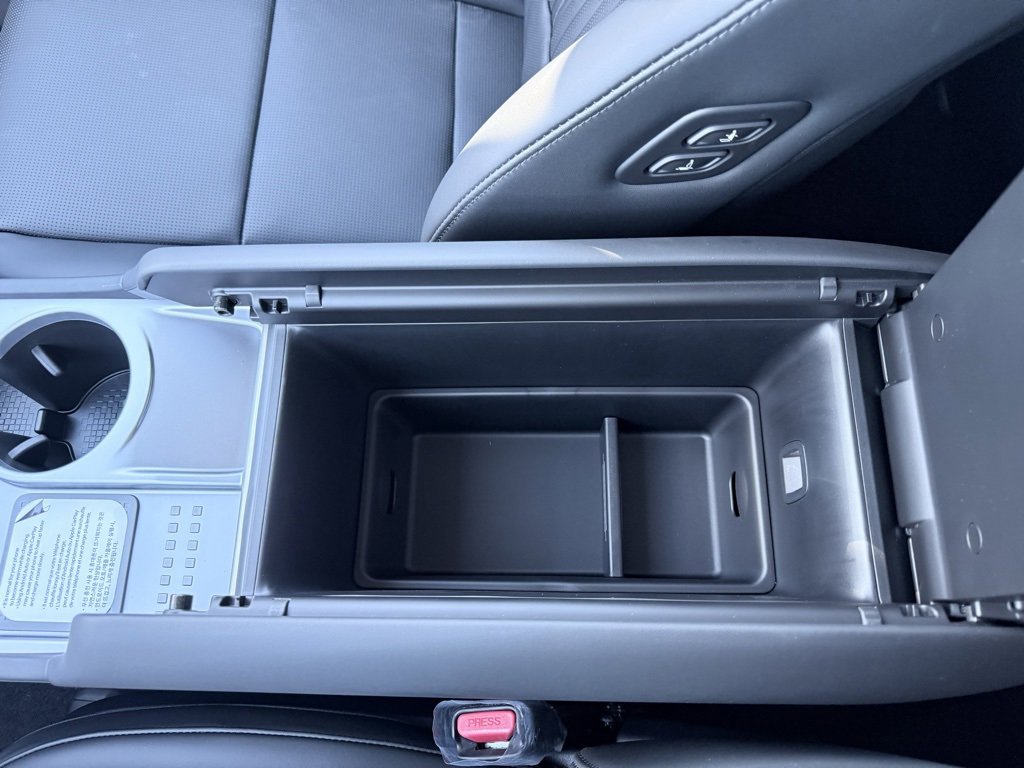 New 2026 Hyundai Ioniq 9 Calligraphy image 20