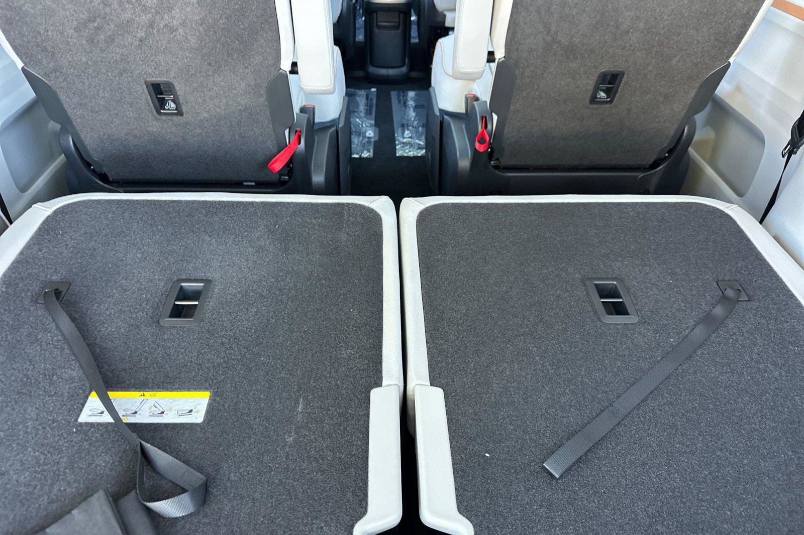 New 2025 Volkswagen ID. Buzz 1st Edition image 14