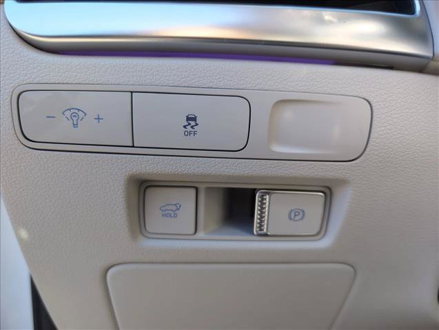 Certified 2025 Hyundai Palisade Calligraphy FWD image 17