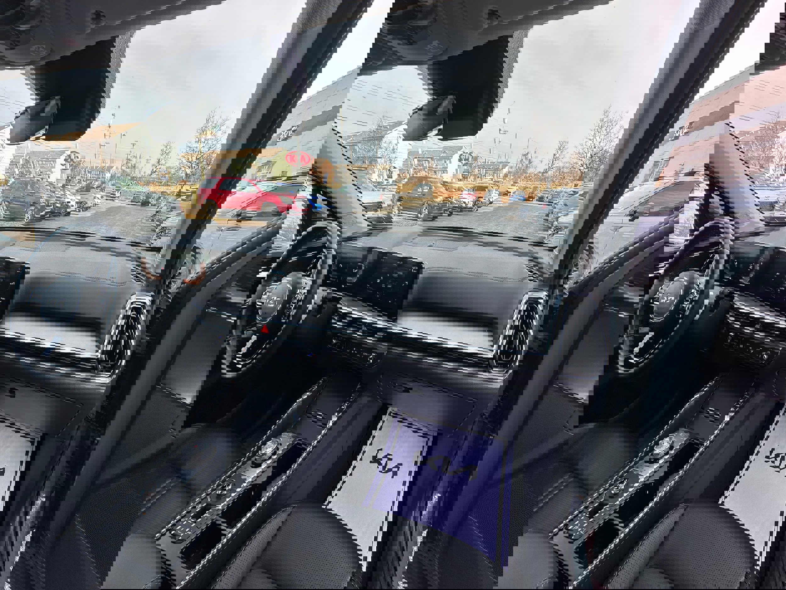 Used 2025 Kia Sorento EX image 31