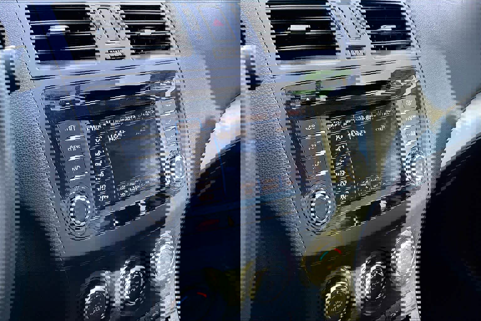 Used 2013 MAZDA MAZDA3 i Grand Touring image 13