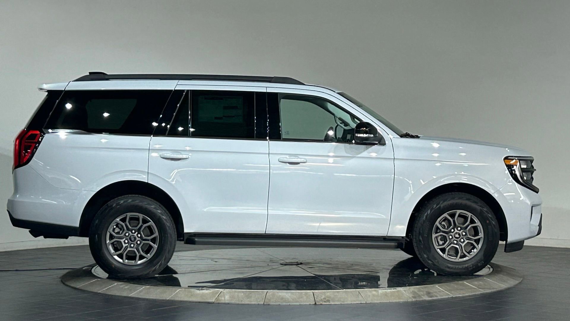 New 2026 Ford Expedition Active AWD/4WD image 11
