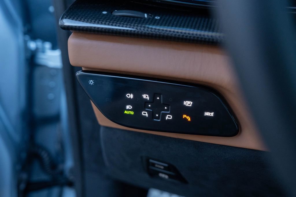 Certified 2025 Ferrari Purosangue image 34