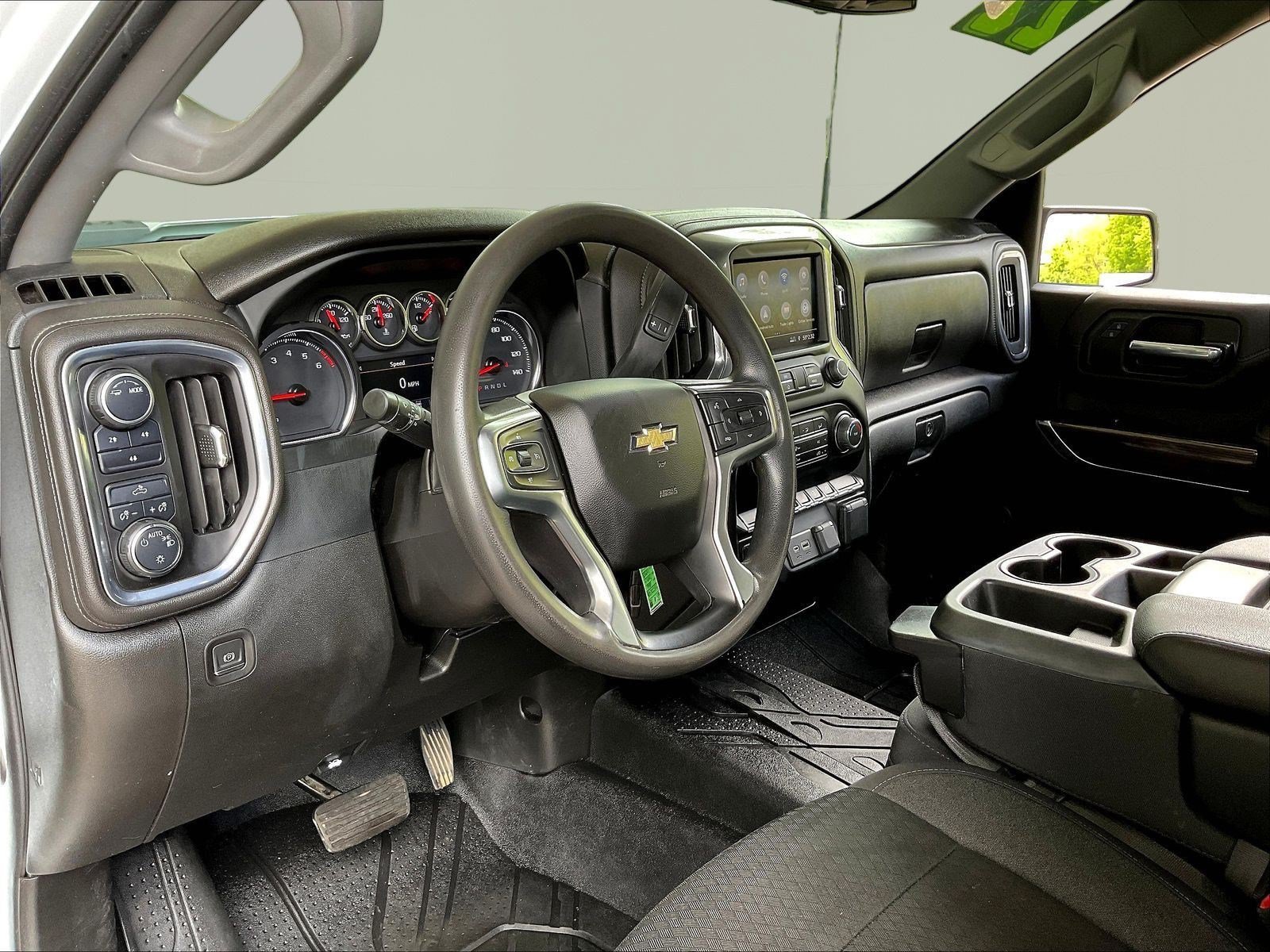 Used 2022 Chevrolet Silverado 2500 LT AWD/4WD image 17