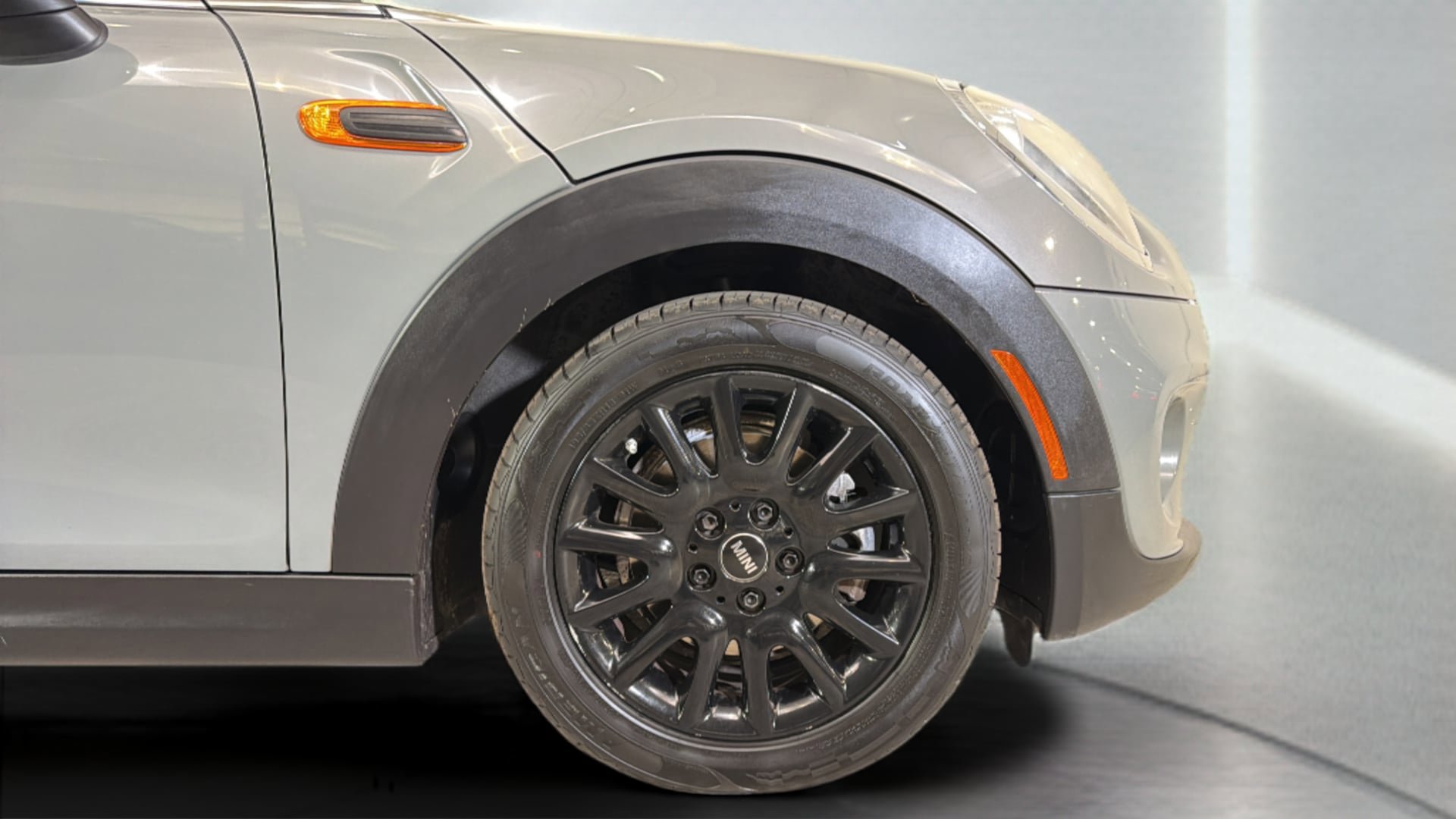 Used 2015 MINI Cooper 2-Door Hardtop FWD image 34