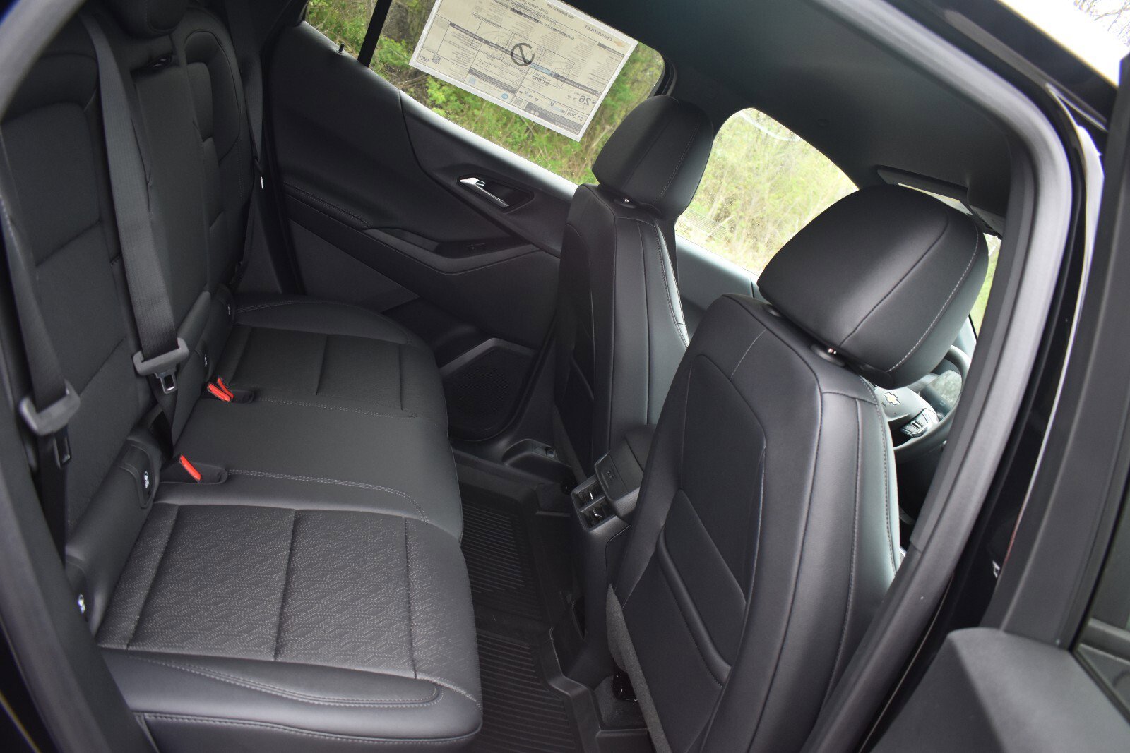 New 2026 Chevrolet Equinox LT AWD/4WD image 15