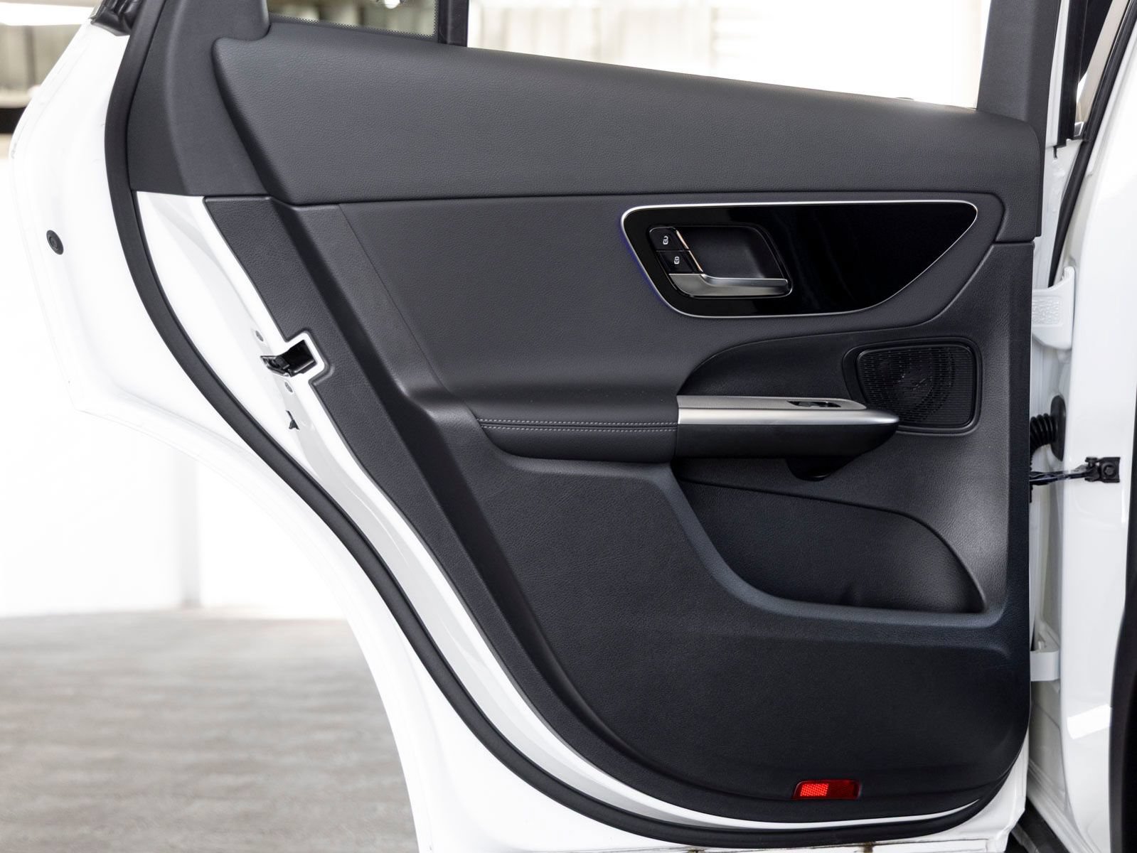 Certified 2026 Mercedes-Benz GLC 300 image 18