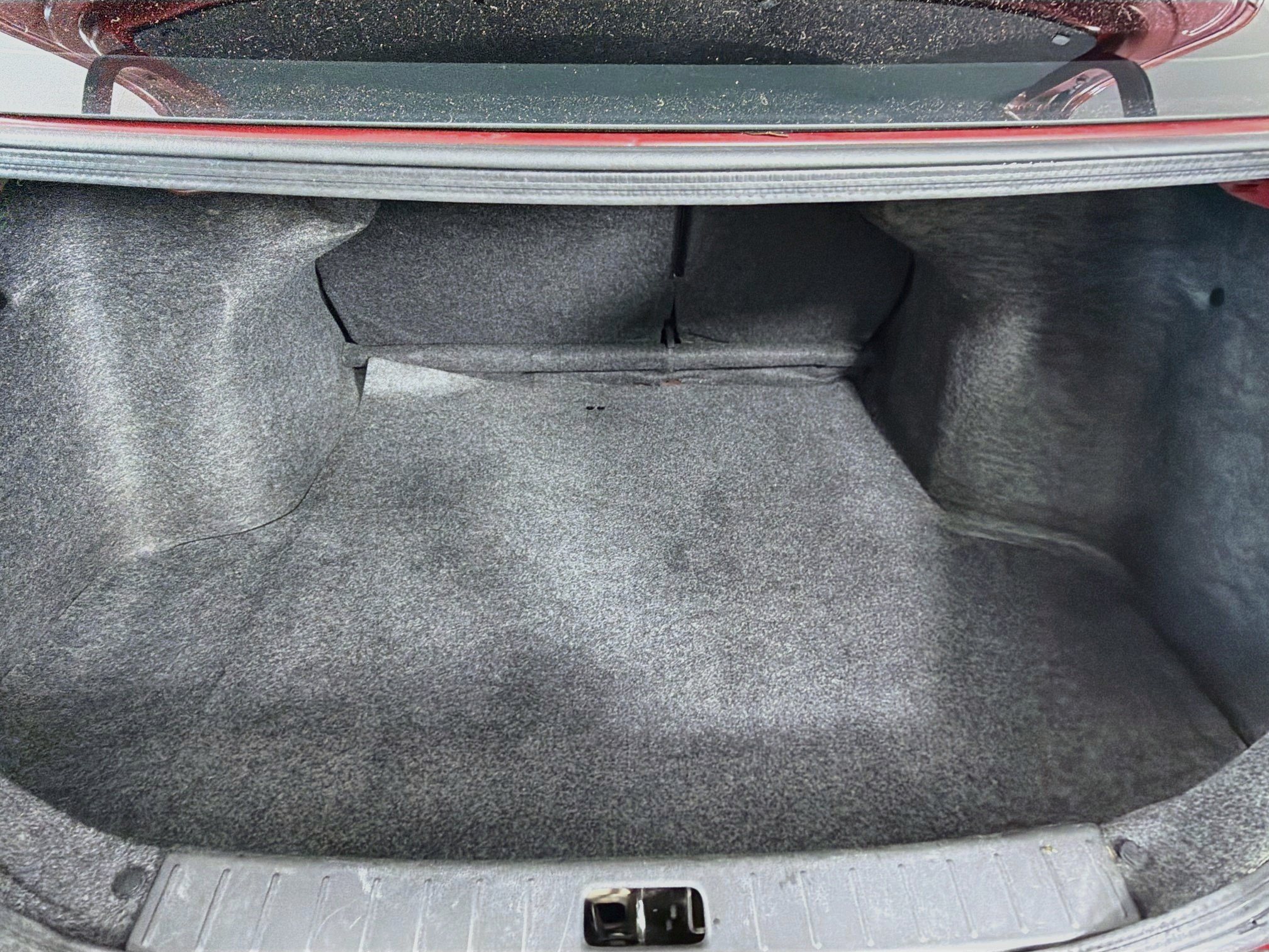 Used 2018 Nissan Versa SV FWD image 26