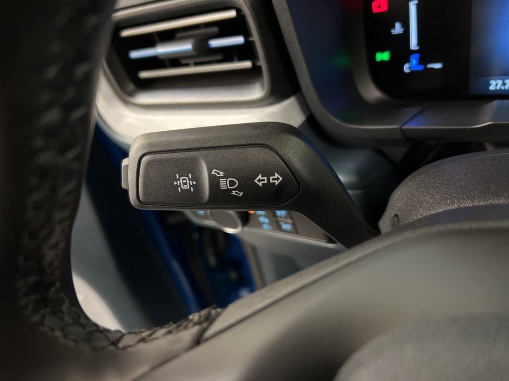 New 2025 Ford Maverick XLT w/ Equipment Group 301A image 19