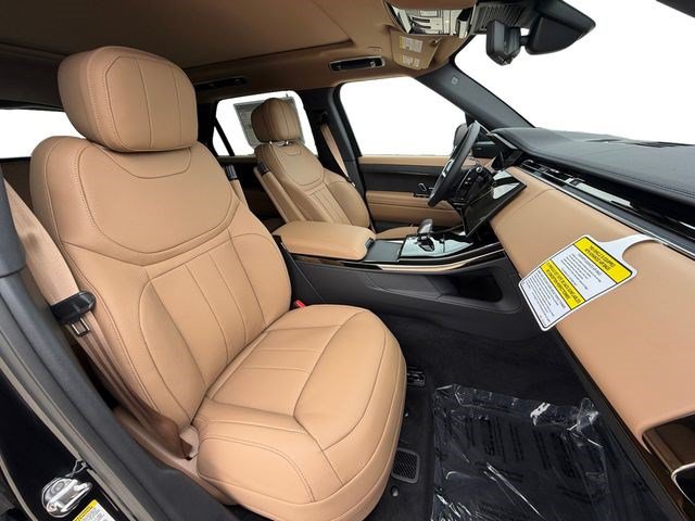 New 2027 Land Rover Range Rover Sport SE AWD/4WD image 16