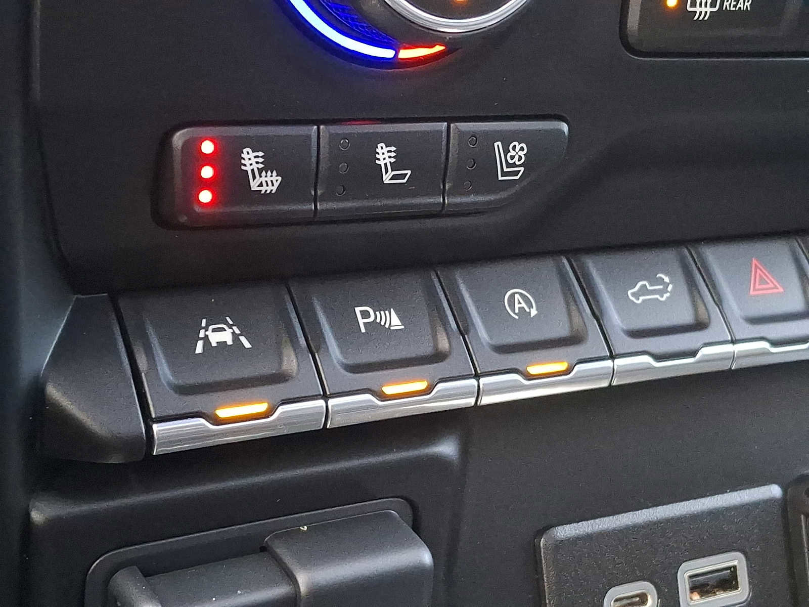 Used 2021 Chevrolet Silverado 1500 High Country w/ Technology Package image 19