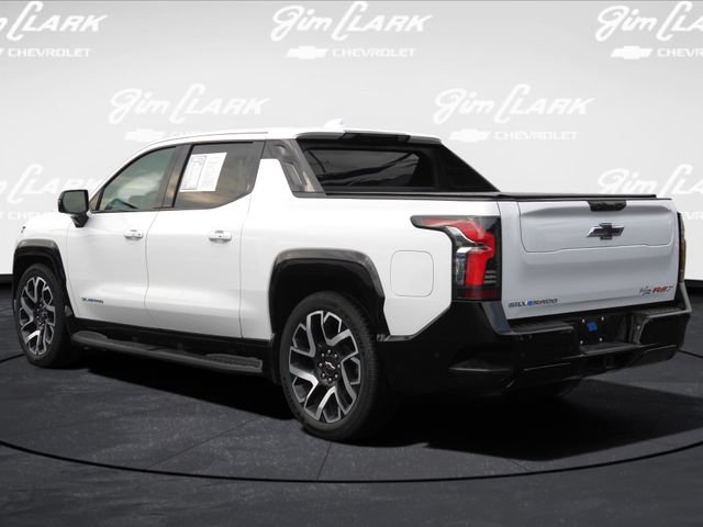 Used 2025 Chevrolet Silverado EV RST AWD/4WD image 33