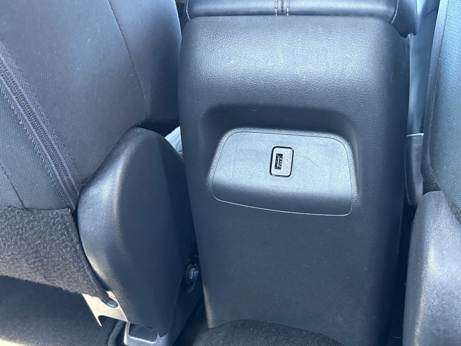 Used 2024 Nissan Sentra SV FWD image 30