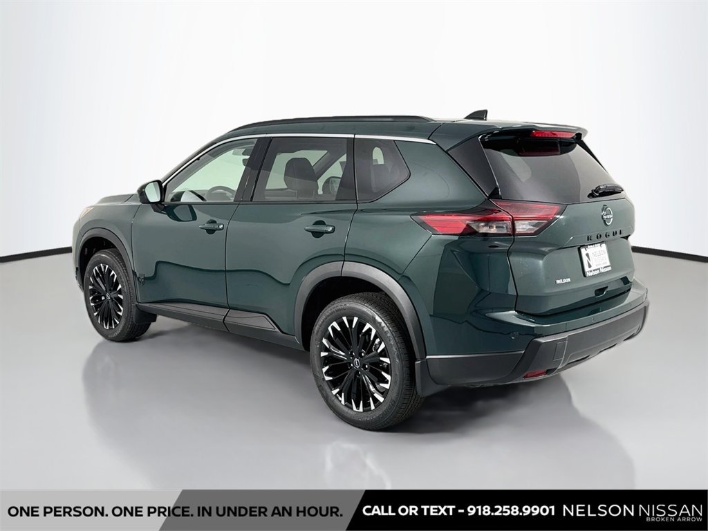 New 2026 Nissan Rogue Dark Armor FWD image 7
