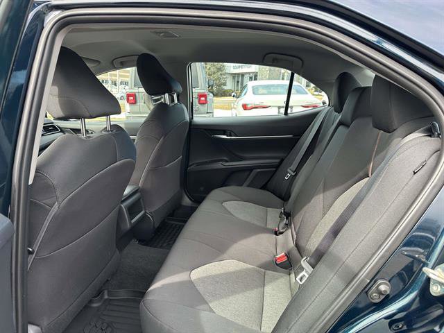 Used 2019 Toyota Camry LE FWD image 10