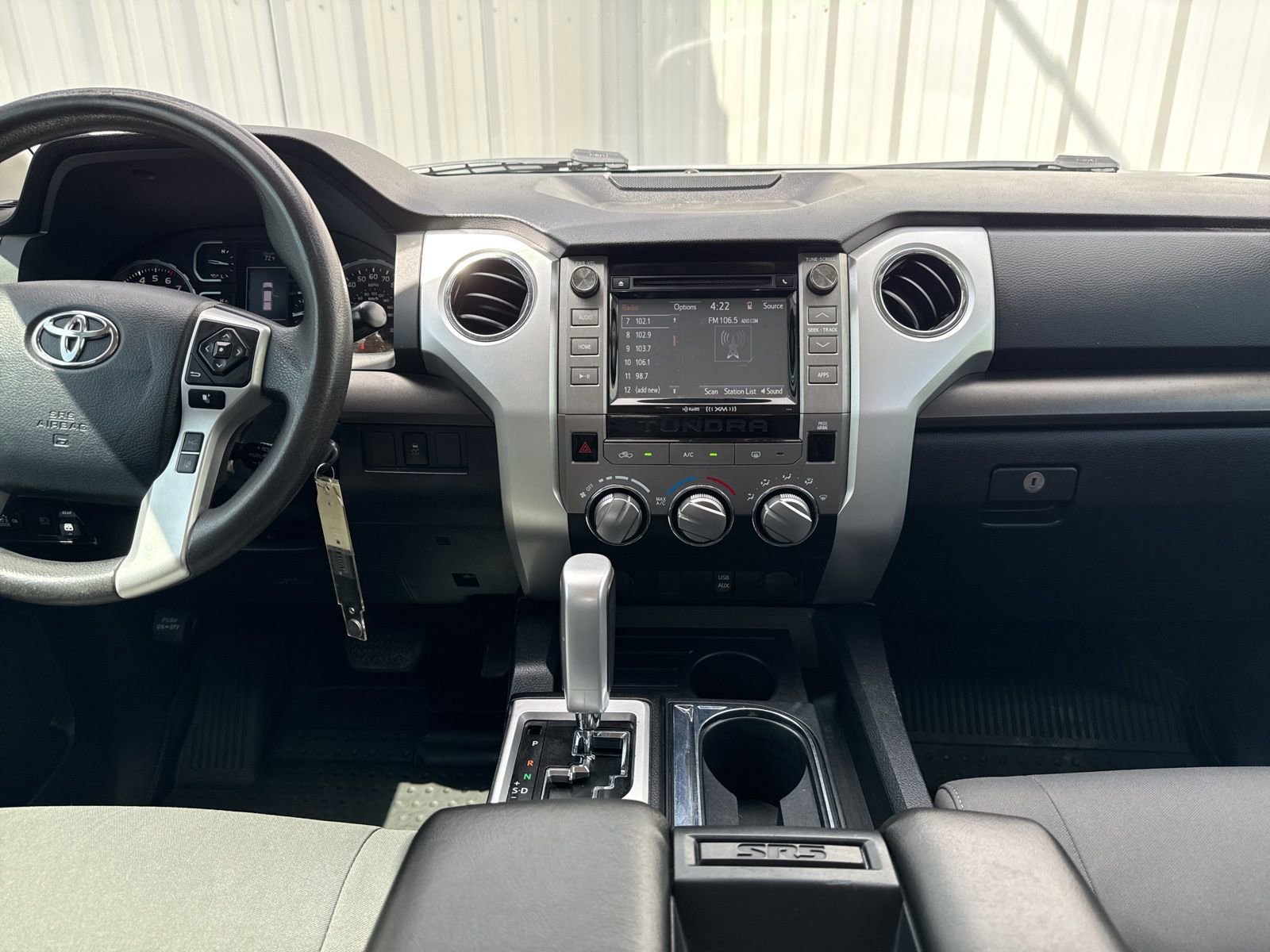 Used 2019 Toyota Tundra SR5 w/ SR5 Upgrade Package image 19