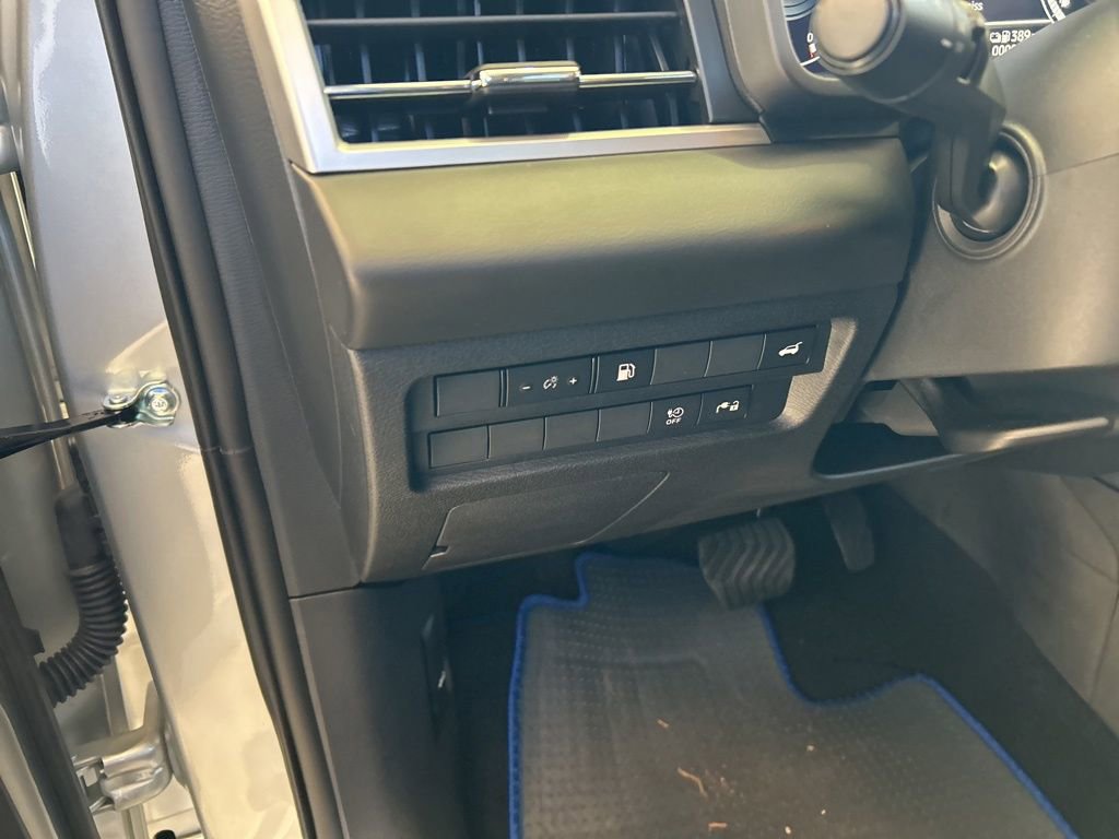 New 2025 Mitsubishi Outlander SE image 42