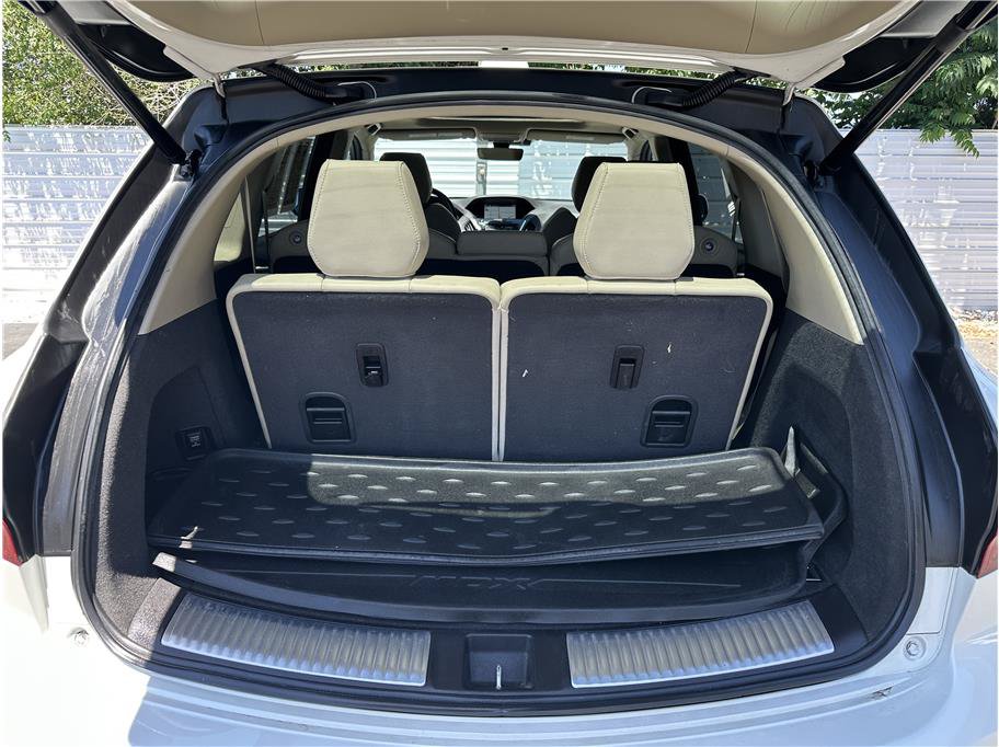 Used 2016 Acura MDX w/ Technology Package AWD/4WD image 32