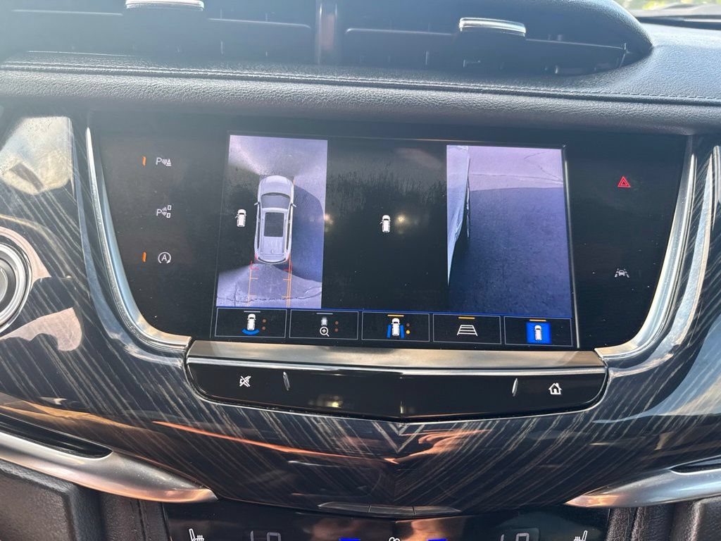 Used 2023 Cadillac XT6 Premium Luxury w/ Technology Package AWD/4WD image 28