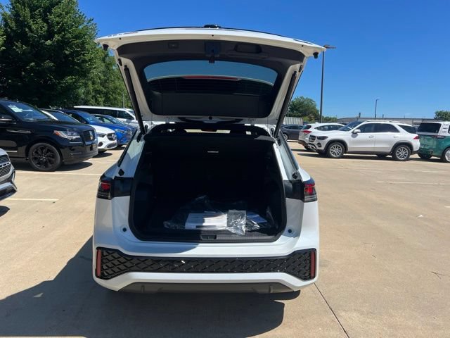 New 2026 Volkswagen Tiguan SEL R-Line AWD/4WD image 10