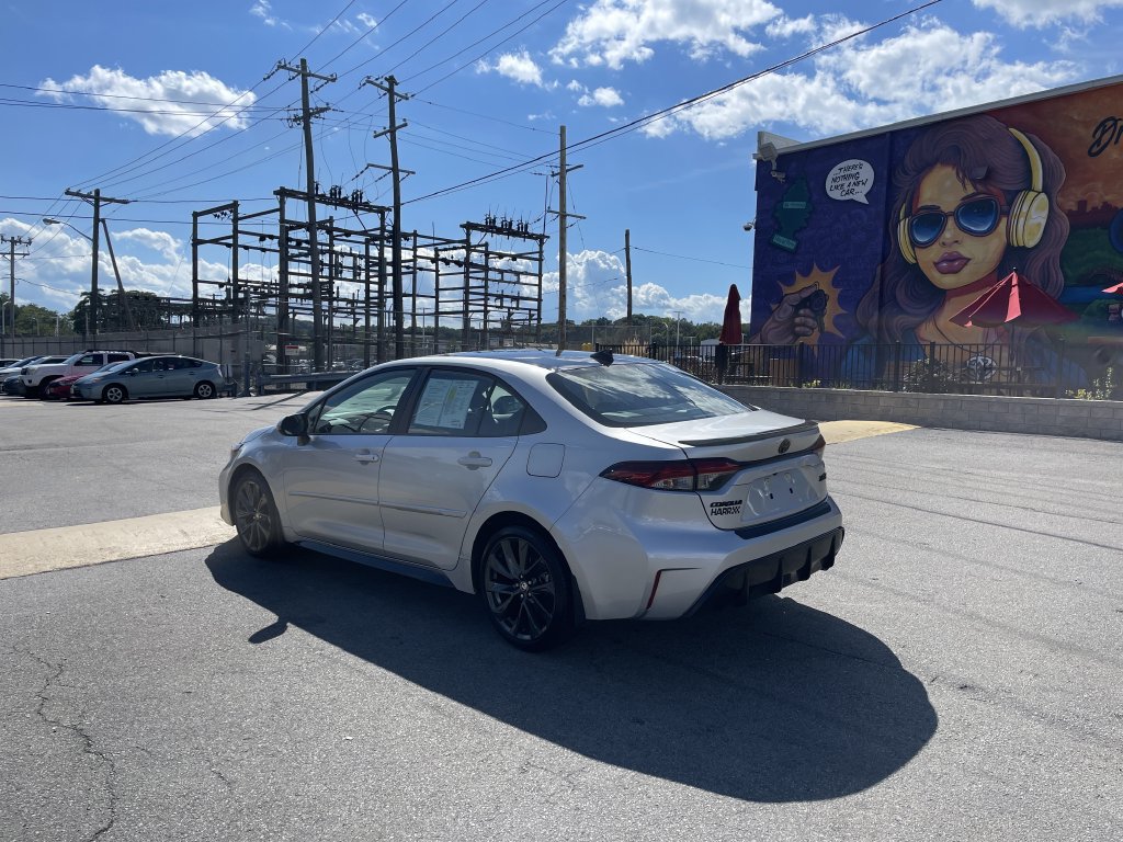 Used 2025 Toyota Corolla XSE FWD image 3