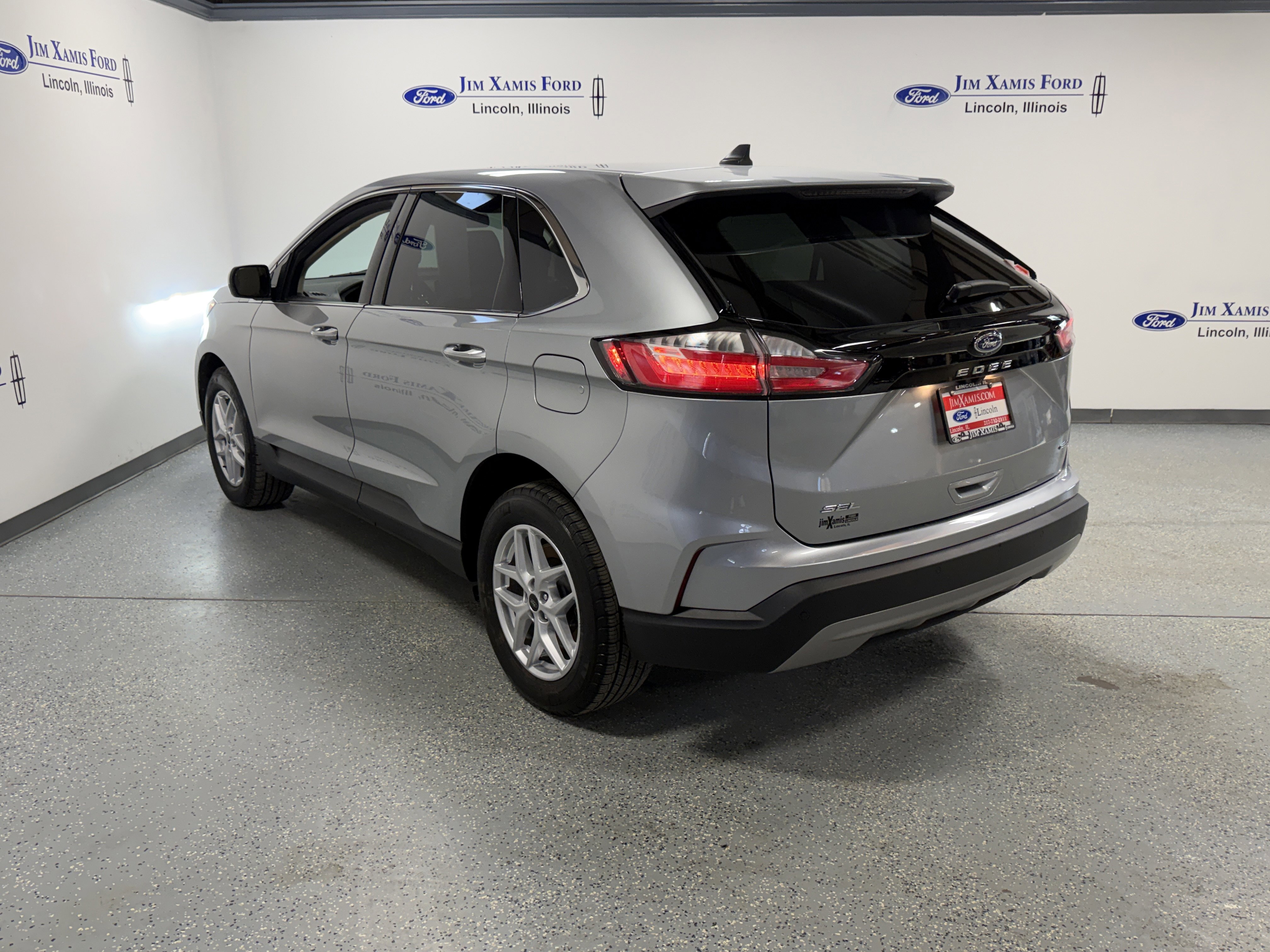 Used 2024 Ford Edge SEL AWD/4WD image 32