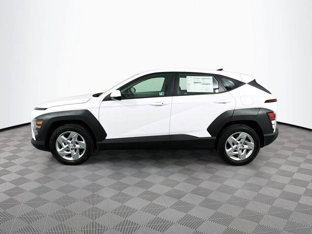 Certified 2025 Hyundai Kona SE image 8