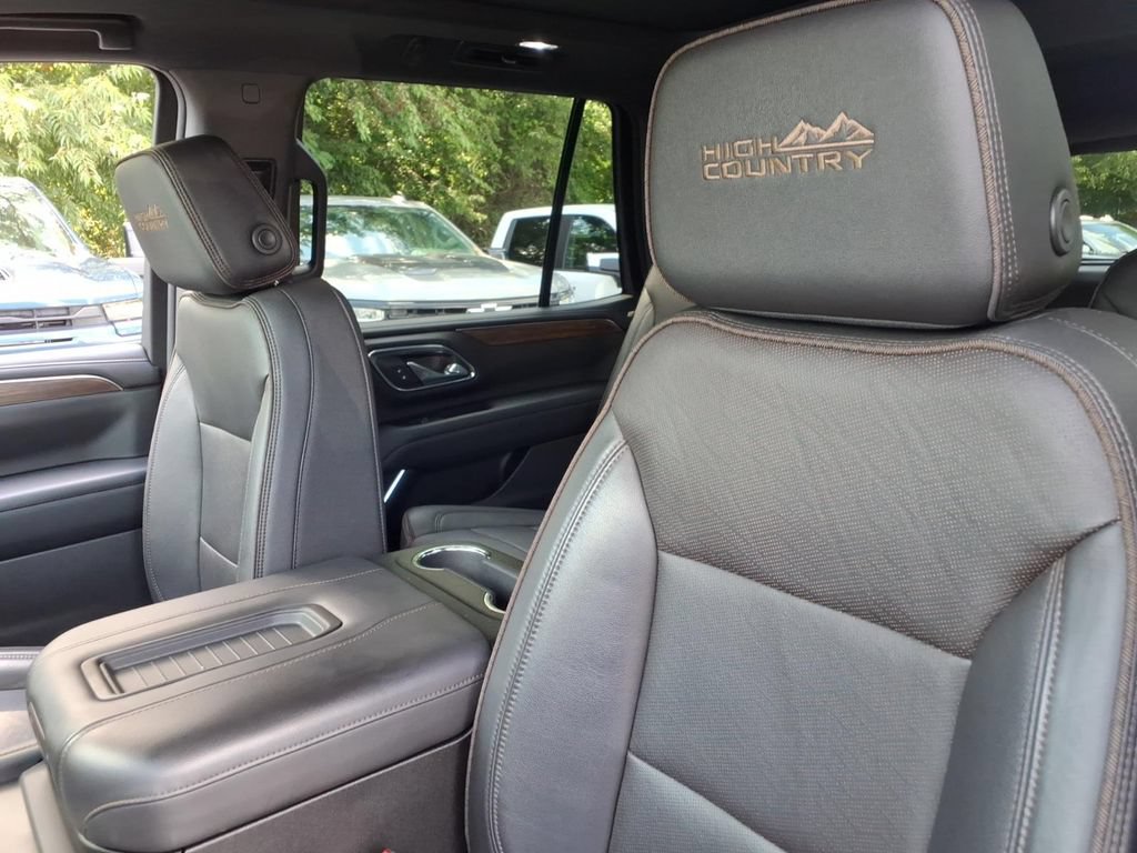 Certified 2023 Chevrolet Tahoe High Country AWD/4WD image 12
