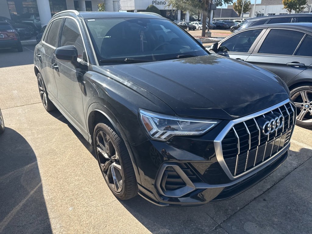 Used 2020 Audi Q3 2.0T Premium Plus w/ Premium Plus Package image 1