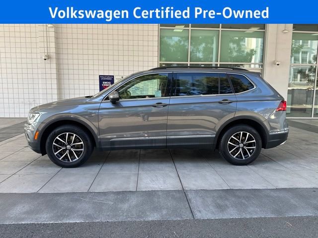 Certified 2021 Volkswagen Tiguan SE image 2