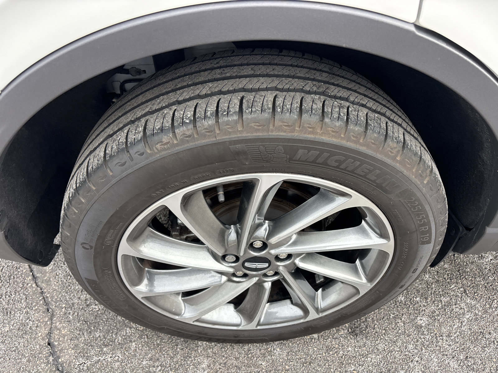 Certified 2024 Lincoln Corsair AWD w/ Equipment Group 101A image 10