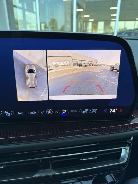 Used 2024 Chevrolet Traverse RS image 49