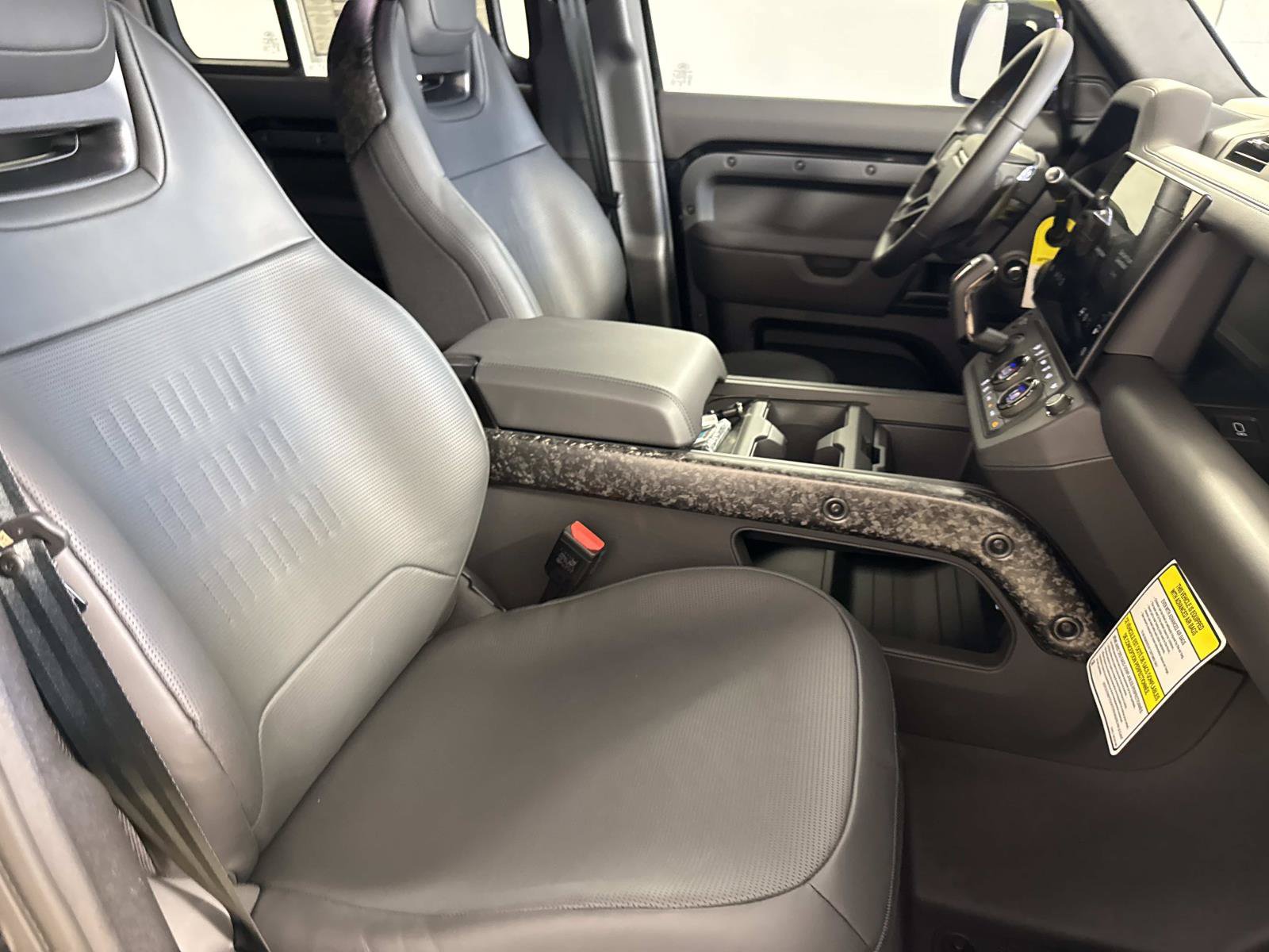 New 2026 Land Rover Defender 110 OCTA AWD/4WD image 11