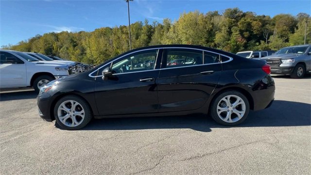 Used 2017 Chevrolet Cruze Premier image 5