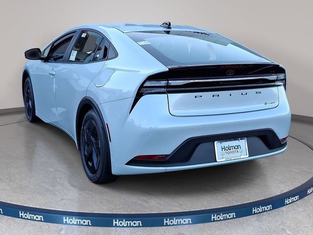 New 2026 Toyota Prius Plug-In Hybrid FWD image 4