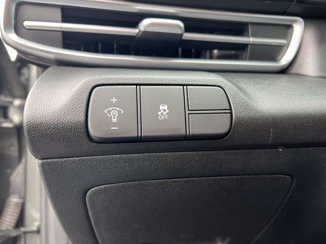 Used 2025 Hyundai Elantra SEL FWD image 10