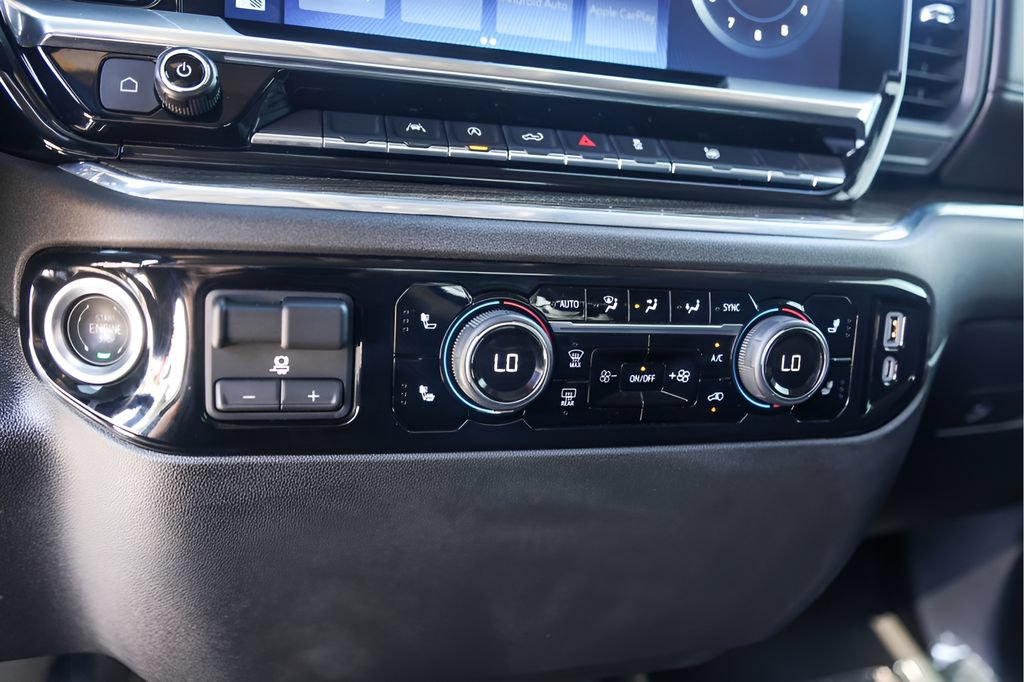 Used 2024 Chevrolet Silverado 1500 RST AWD/4WD image 21