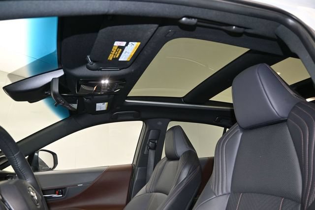 Certified 2023 Toyota Venza Limited AWD/4WD image 26