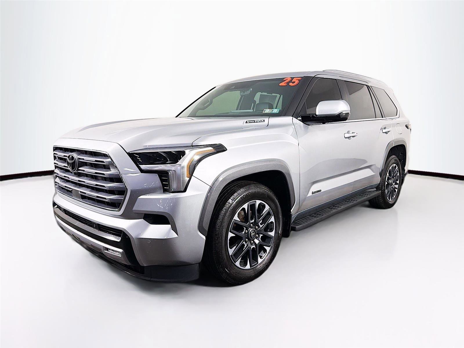 Used 2025 Toyota Sequoia Limited AWD/4WD image 3