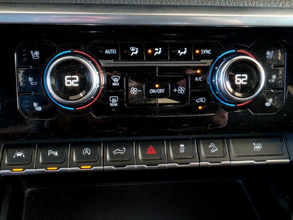 Used 2022 GMC Sierra 1500 Denali AWD/4WD image 56